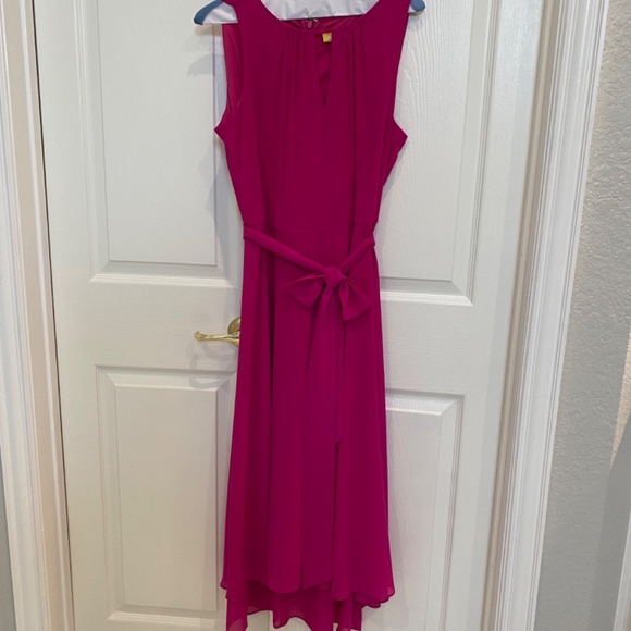 Jessica Howard Party dress, size 12, fuchsia in color - Picture 6 of 9